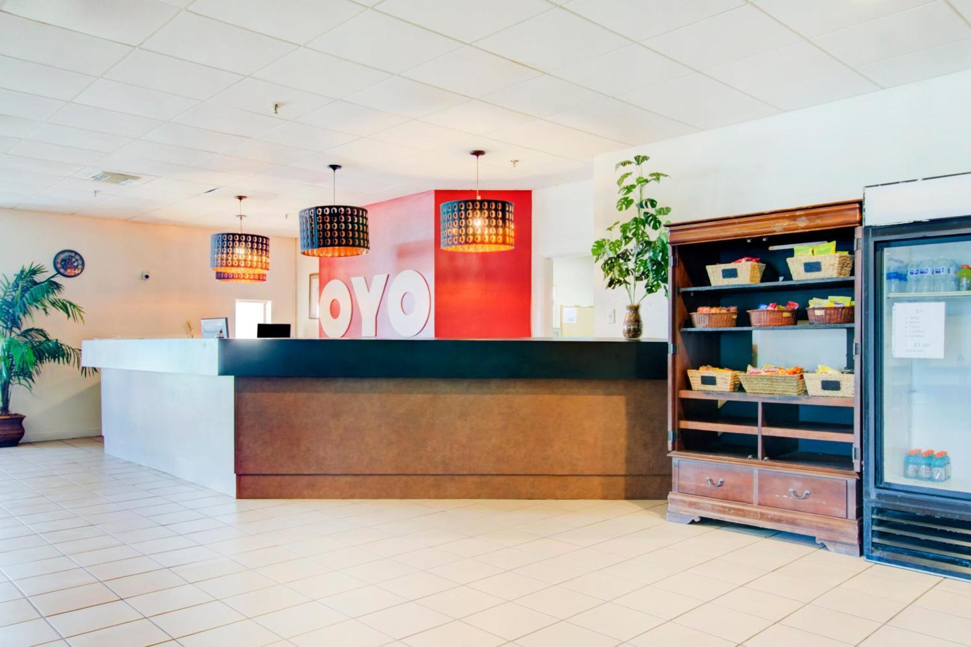 Oyo Hotel Dundee By Crystal Lake ภายนอก รูปภาพ