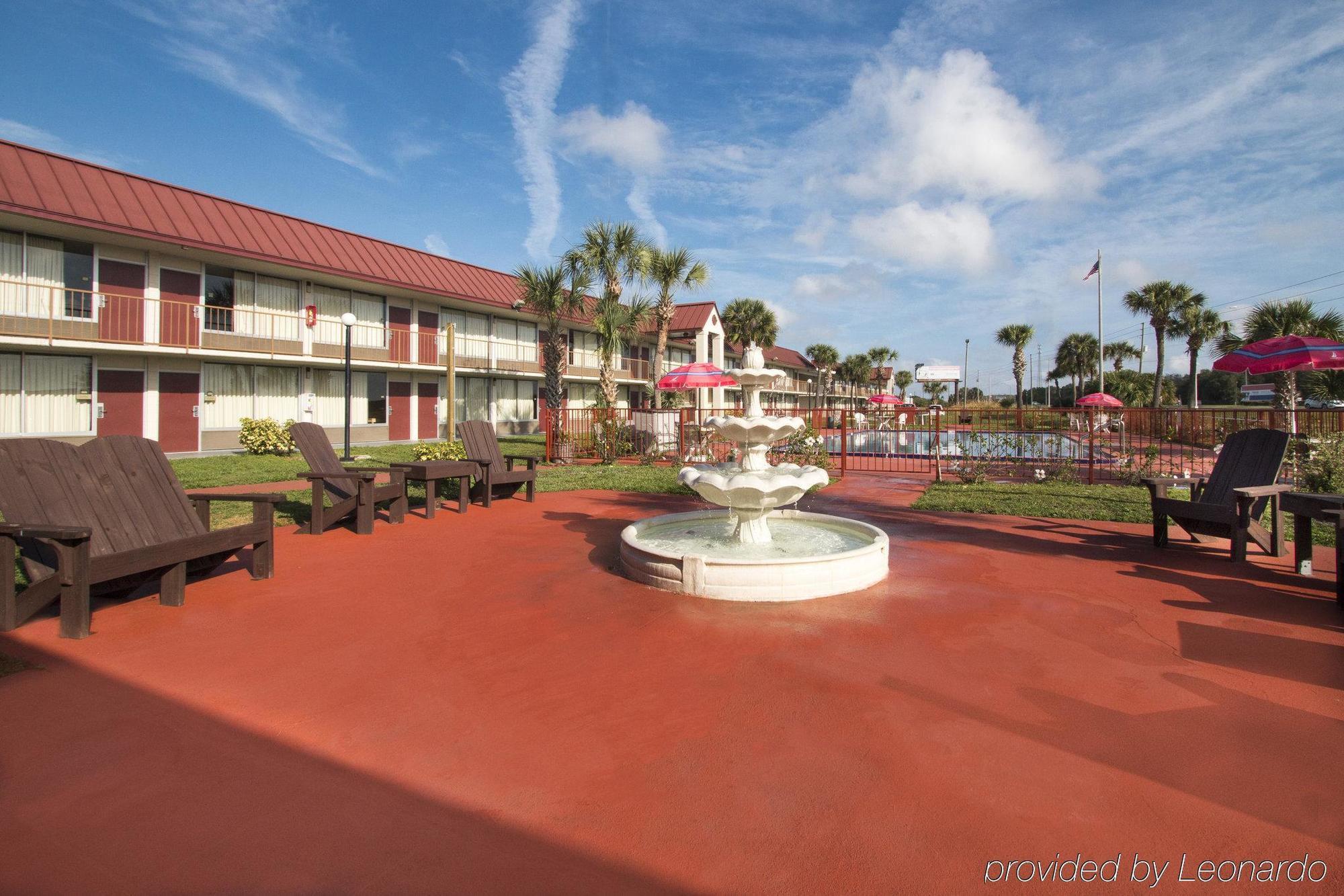 Oyo Hotel Dundee By Crystal Lake ภายนอก รูปภาพ